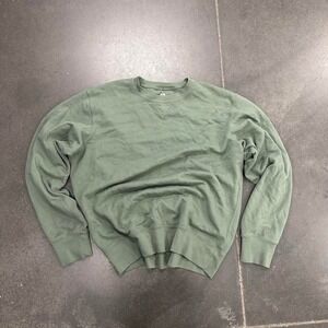 Uniqlo green crewneck sweatshirt